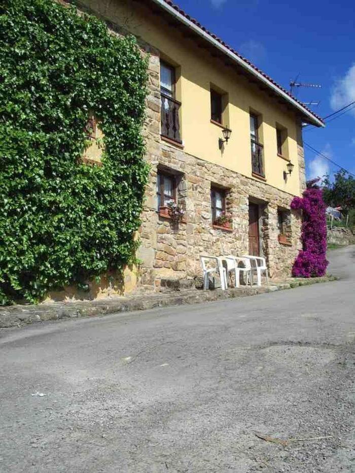 Alojamientos Rurales Pena Crespa Tresvilla Bagian luar foto
